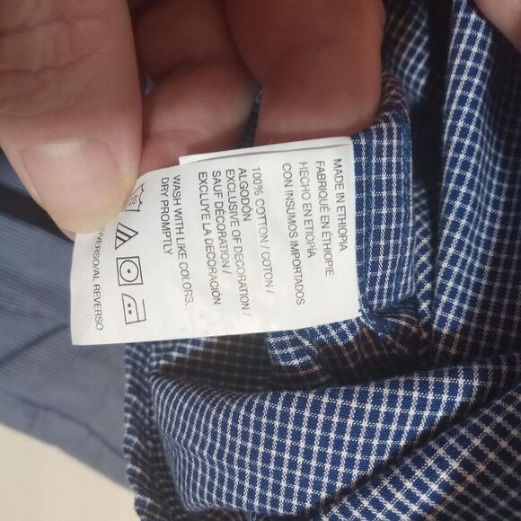 IZOD Size L Lot of 3 Men’s Shirts Long Sleeve Button Up Plaid and Checked - Picture 9 of 12